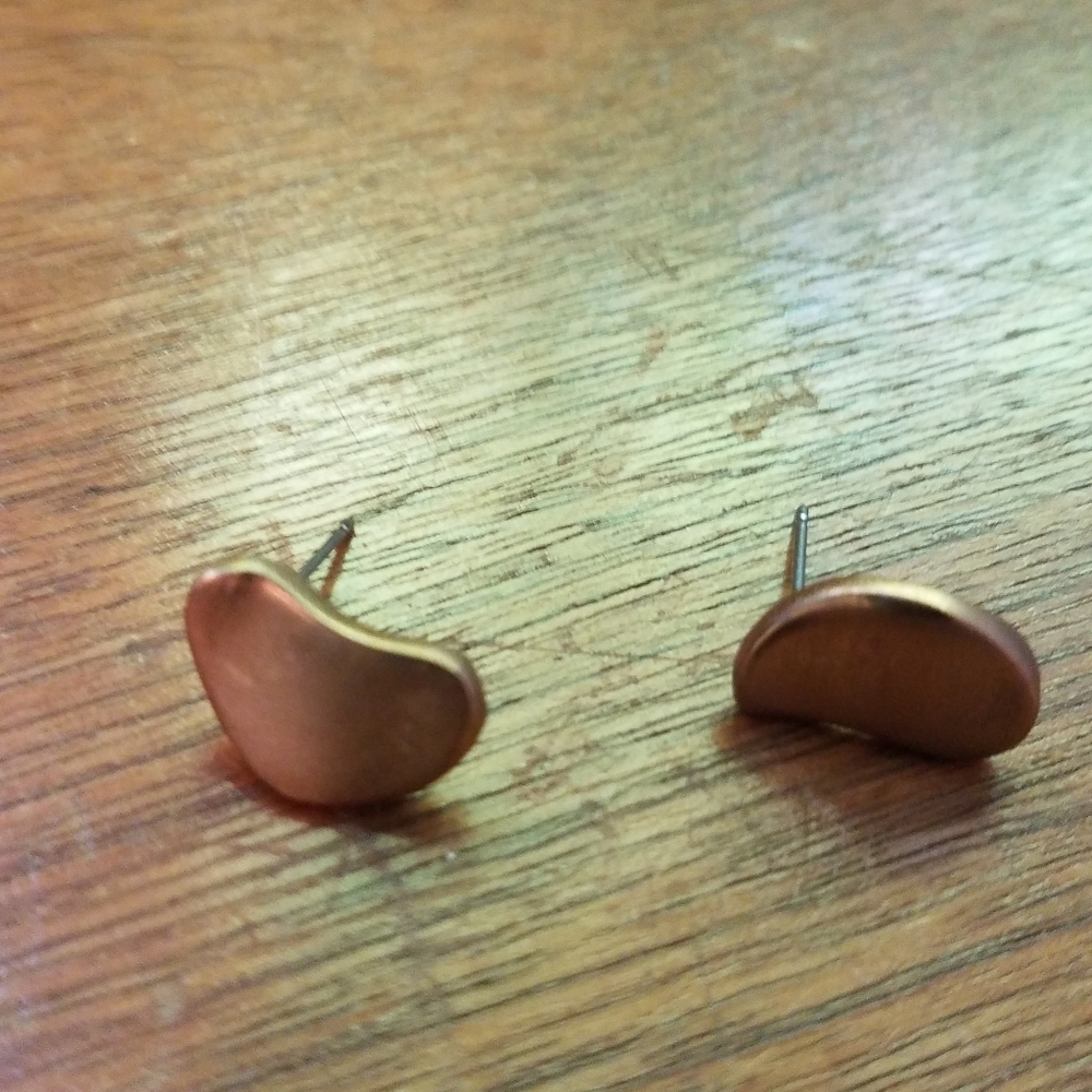 Cool Gold Tone Earrings
